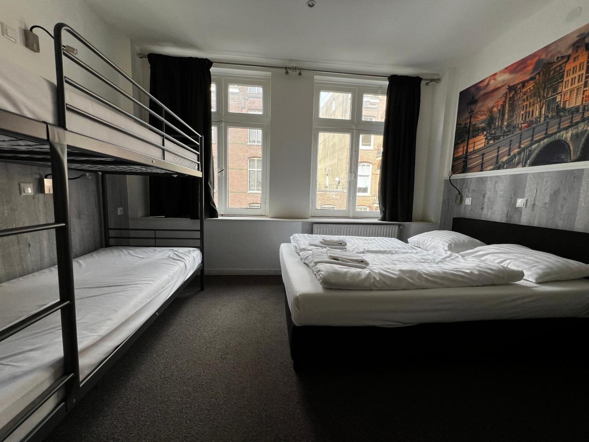 Budget Trianon Hotel Amsterdam Exterior photo