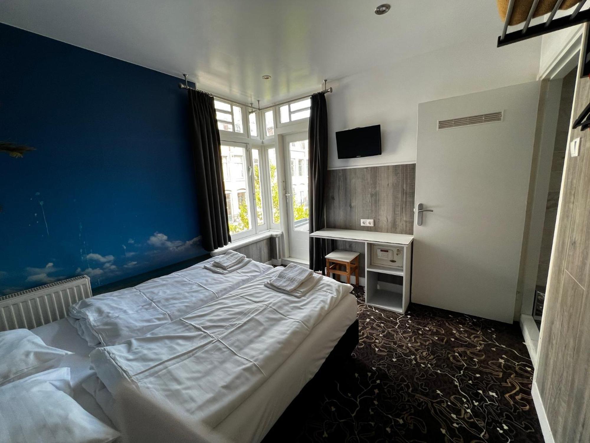 Budget Trianon Hotel Amsterdam Exterior photo