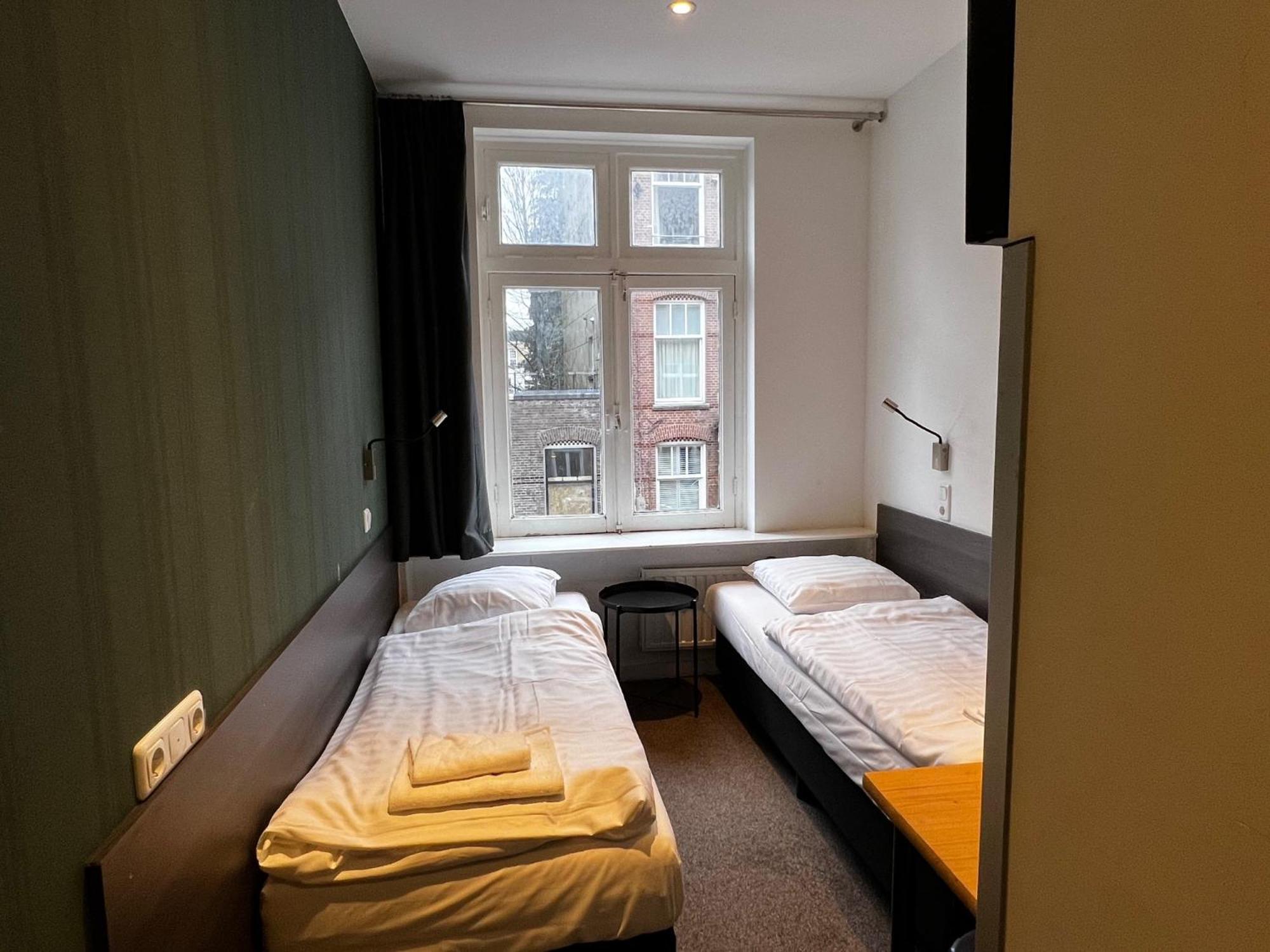 Budget Trianon Hotel Amsterdam Exterior photo