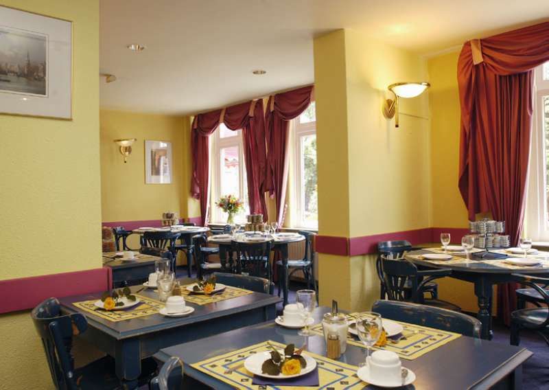 Budget Trianon Hotel Amsterdam Exterior photo